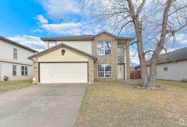 Building Photo - 1600 Quarry Dr