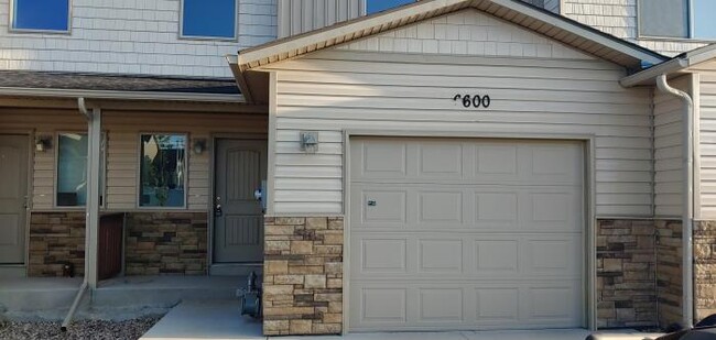 Building Photo - 3 bedroom in Cheyenne WY 82001