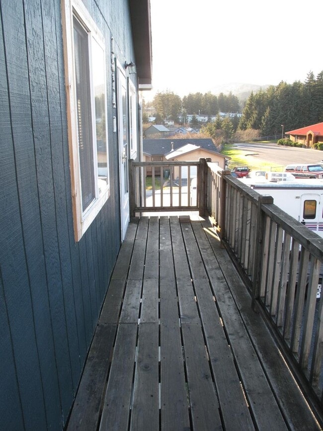 Building Photo - 1514 Lynden Way