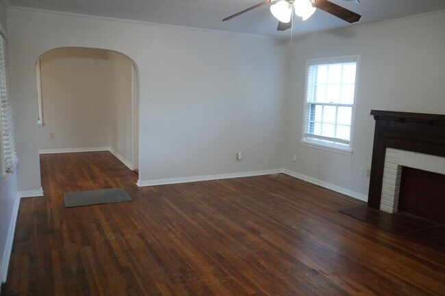 Building Photo - 2314 29th St