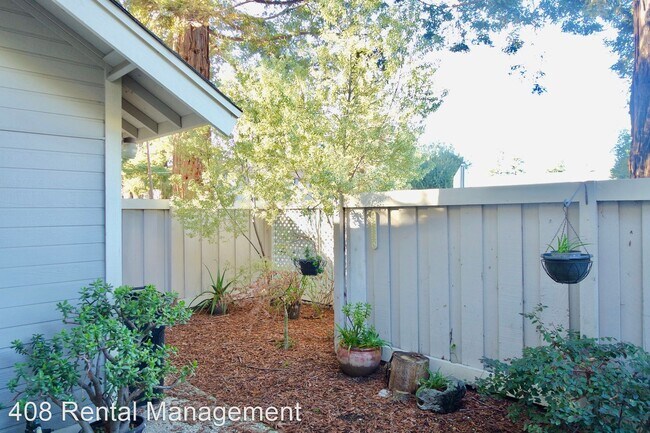 Foto del edificio - 2 br, 2.5 bath House - 4131 Blackford Circle