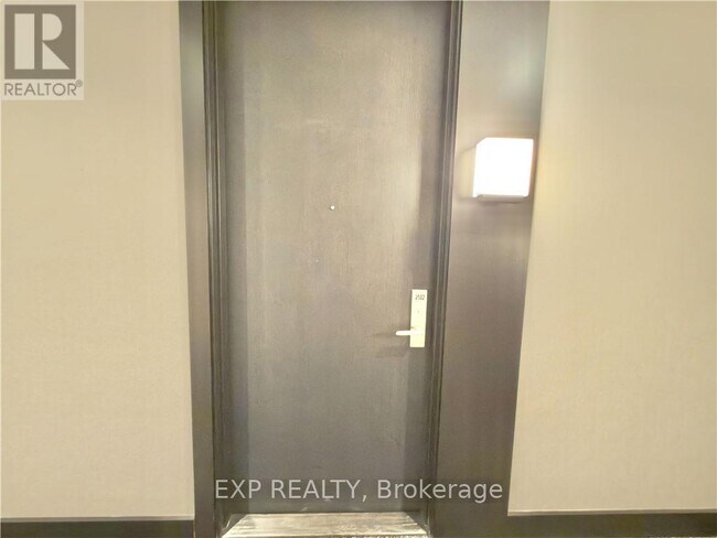 Building Photo - 55 Duke St W