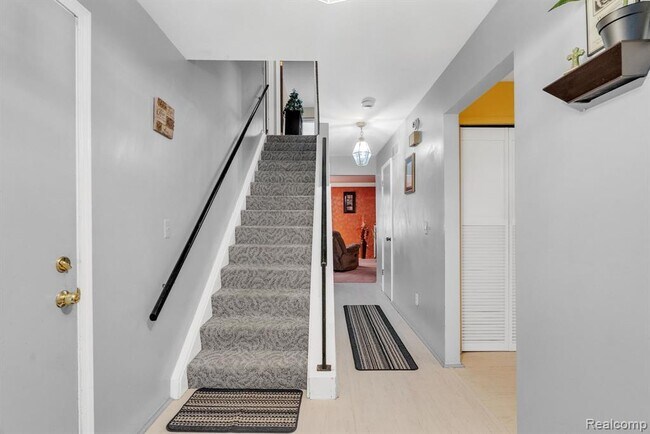 Foto del edificio - 3170 Woods Cir Dr