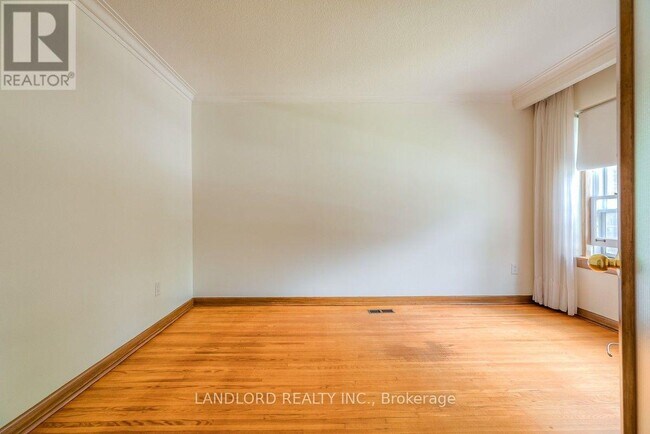 Photo du bâtiment - 85 Greenlaw Ave