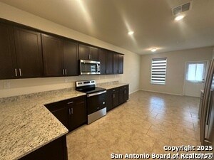 Foto del edificio - 10622 Rayburn Lndg