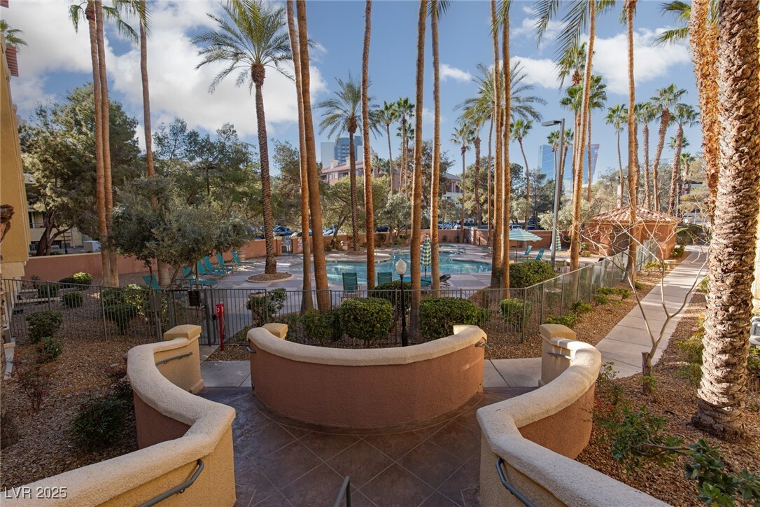 Primary Photo - 210 E Flamingo Rd