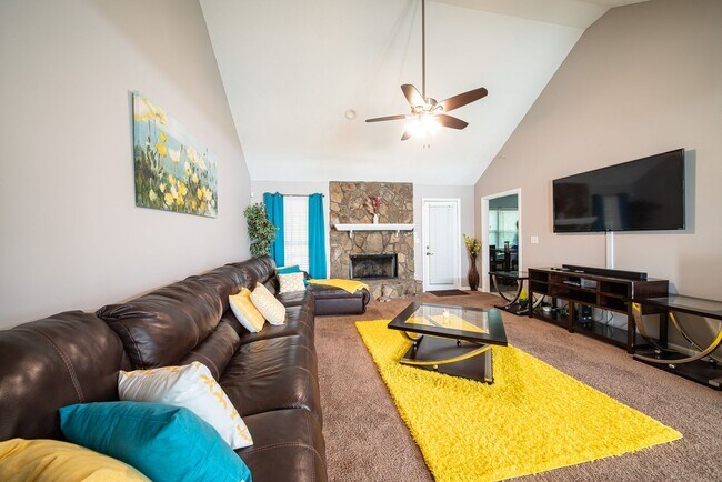 Building Photo - 3 bedroom 2 bath Phenix City, AL