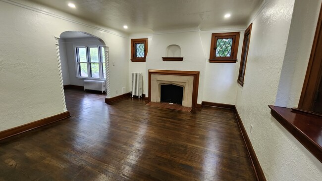 Foto del edificio - 861 Beaconsfield Ave