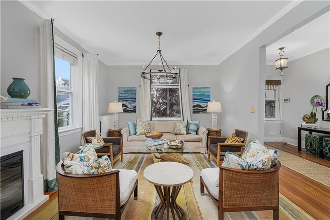 Building Photo - 30 Bull St