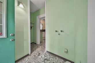 Building Photo - 606 Granberry St Building Photo - 606 Granberry St