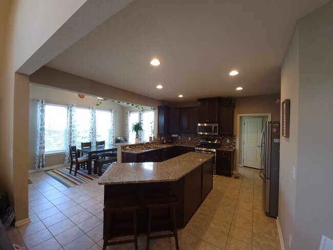 Foto del edificio - 6321 Brandon Dr