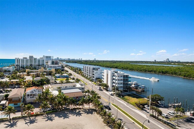 Foto del edificio - 3111 N Ocean Dr