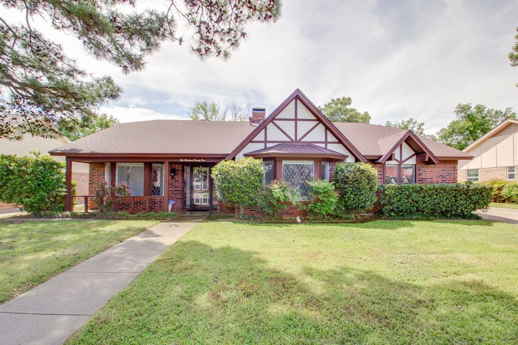 221 Hillview Dr, Hurst, TX 76054 House Rental in Hurst, TX