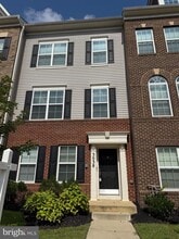 Building Photo - 3038 Mia Ln