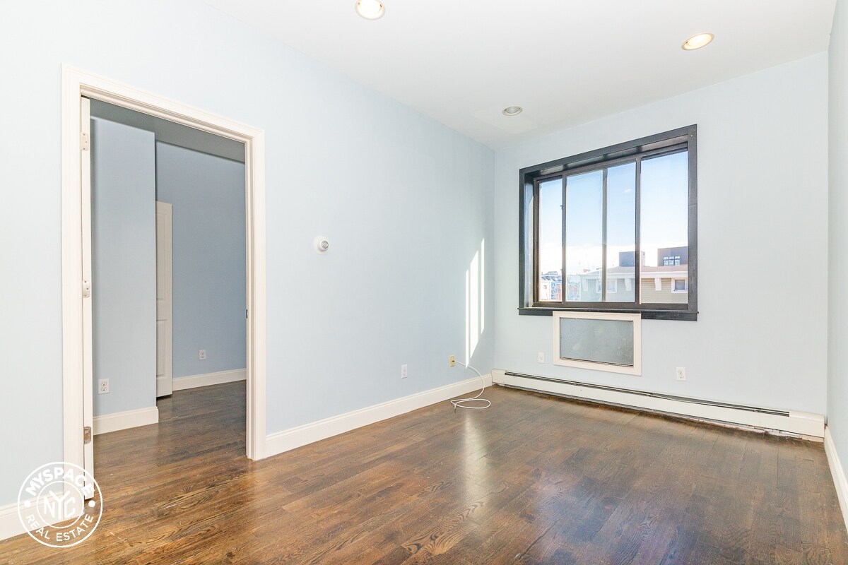 682 Bushwick Ave Unit 3A, Brooklyn, NY 11221 Room for Rent in
