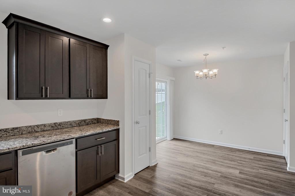 Primary Photo - 2805 Maplewood Cir