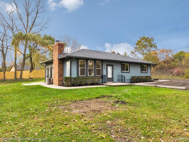 Building Photo - 21355 Beck Rd