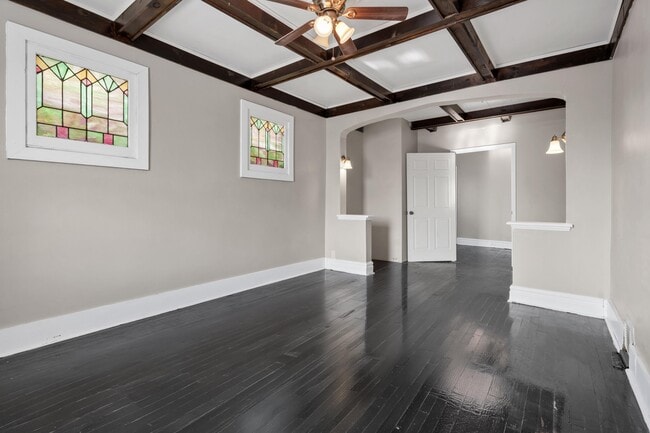 Building Photo - 3915 Schiller Pl