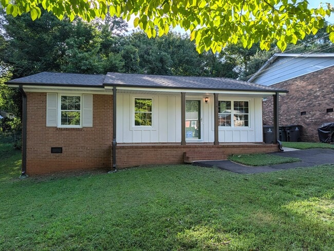 Building Photo - 1274 Tredwell Dr