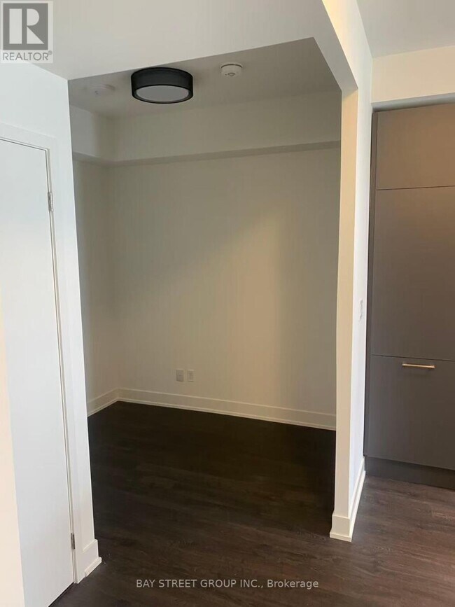 Building Photo - 56-2356 Andre de Grasse St