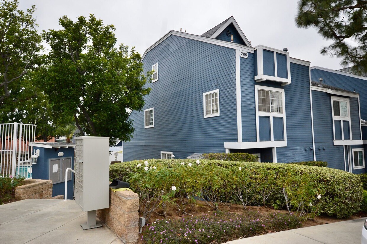 205 S Redwood Ave, Brea, CA 92821 House Rental in Brea, CA