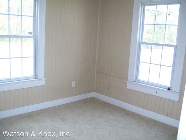 Building Photo - 2 br, 1 bath House - 536 White Oak Road