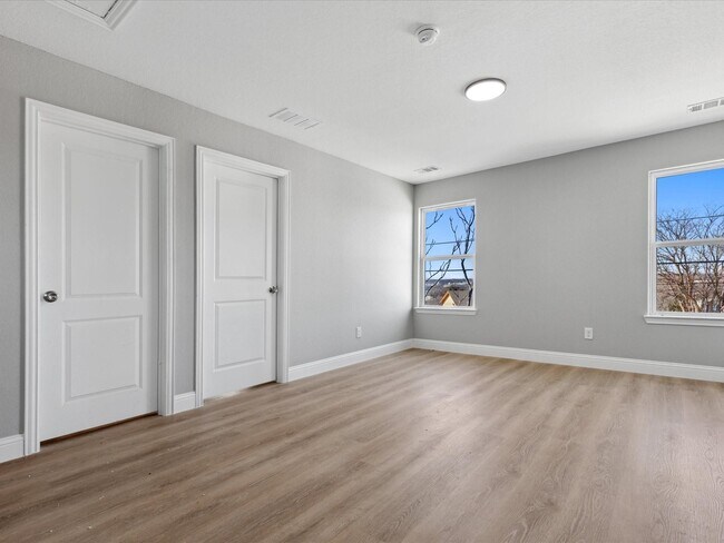 Foto del edificio - 2500 Oxford Ave