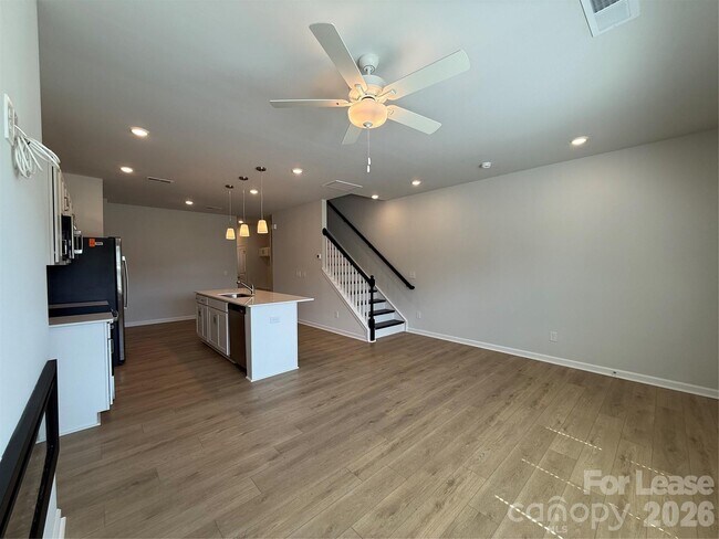 Building Photo - 6514 Harlech St