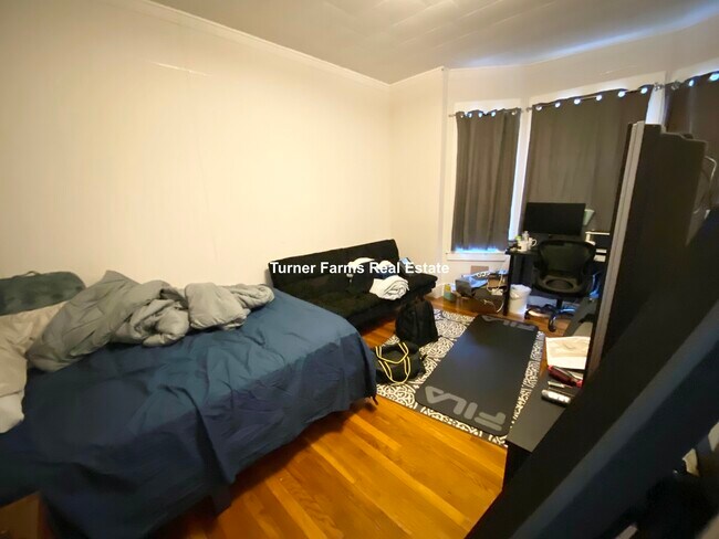 Foto del edificio - 122 Buttonwood St