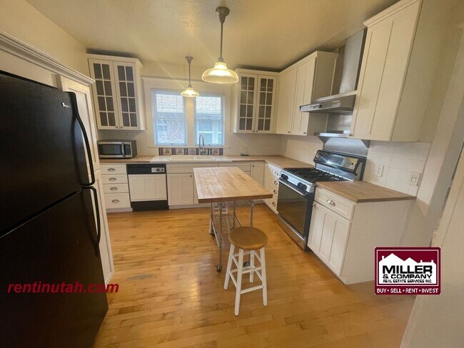 Building Photo - Beautiful Harvard Yale Home For Rent!!