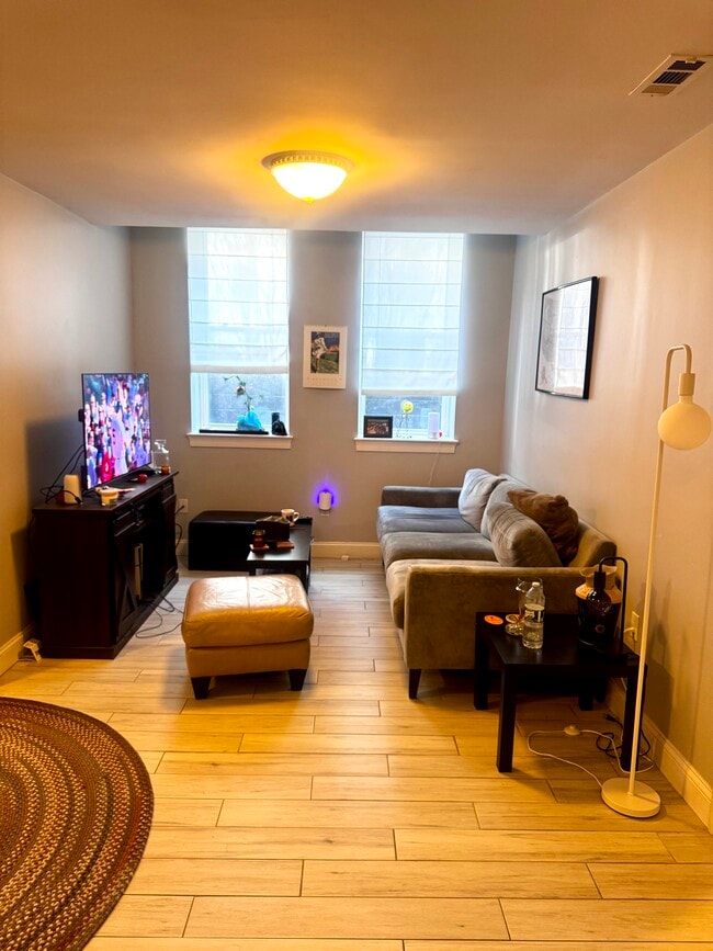 Photo - 4 Greenway Ct Apartments