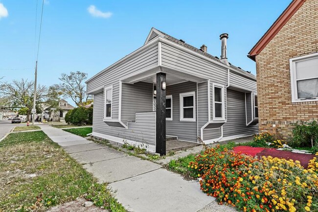 Building Photo - 3428 Carpenter Avenue