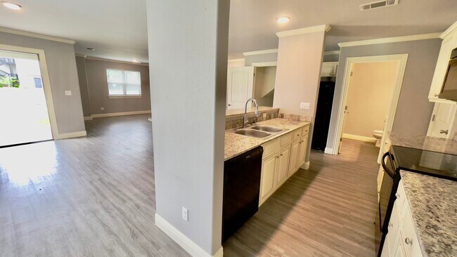 Kitchen - 1239 N Rupple Rd