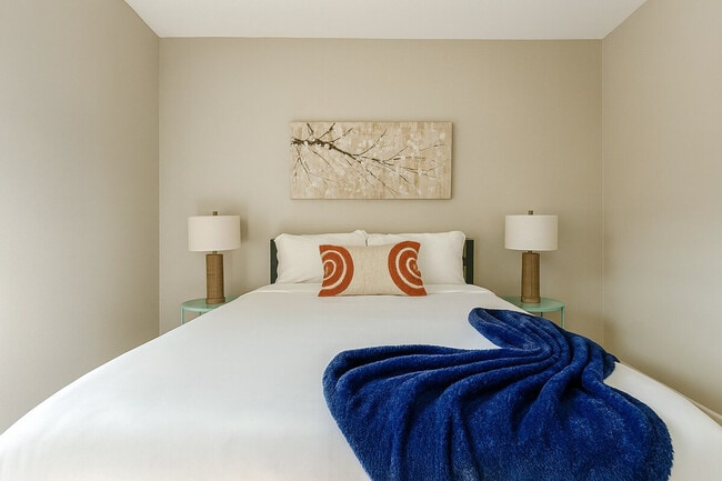 Foto del edificio - 6225 Saratoga Blvd