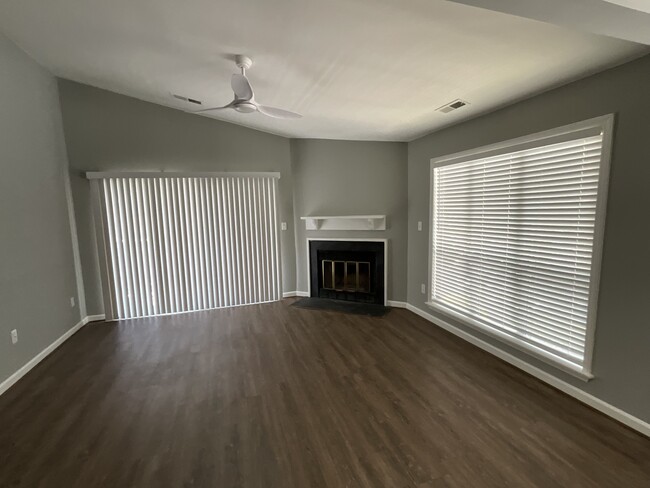 Living Room - 4611 Timbermill Ct