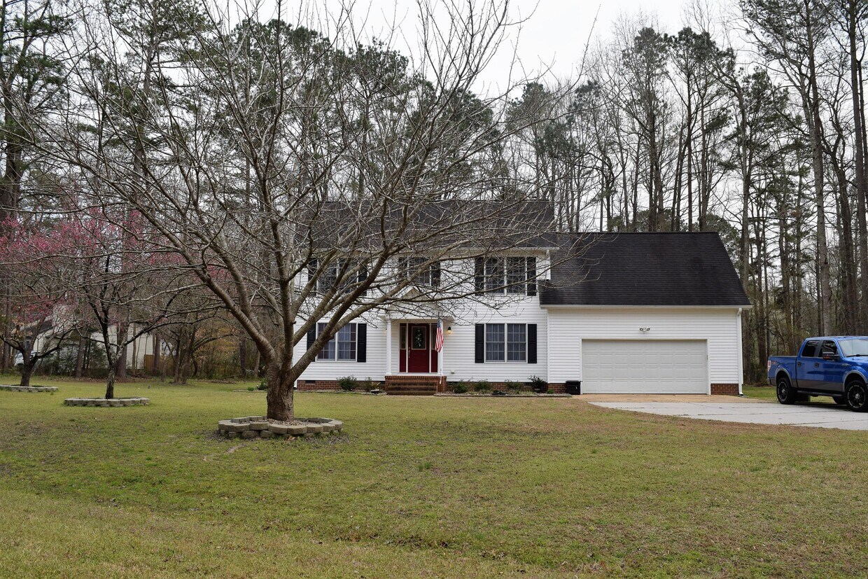 4391 Pintail Dr, Gloucester, VA 23061 House Rental in Gloucester, VA