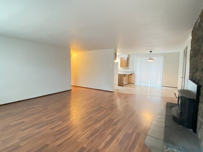 Foto del edificio - 3 bedroom 2 Bath home - Knoll Heights - Gr...