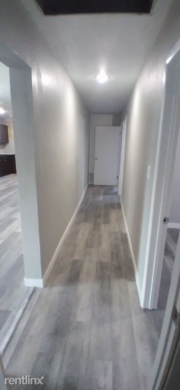 Foto del edificio - 3 br, 1 bath House - 310 East Chesnut