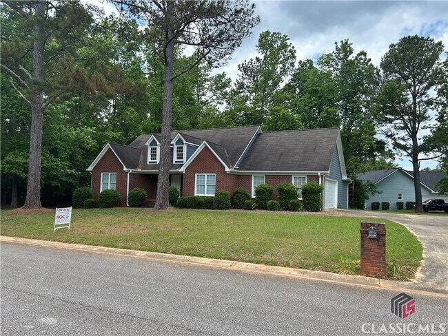Foto del edificio - 361 Brickleberry Ridge