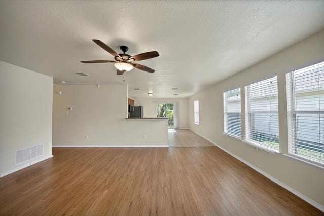 Building Photo - 1405 Oak Hollow Ln