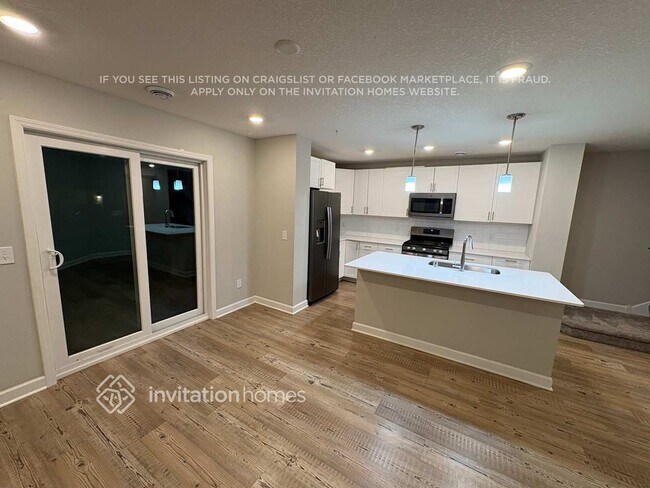 Foto del edificio - 10936 Zest St NE