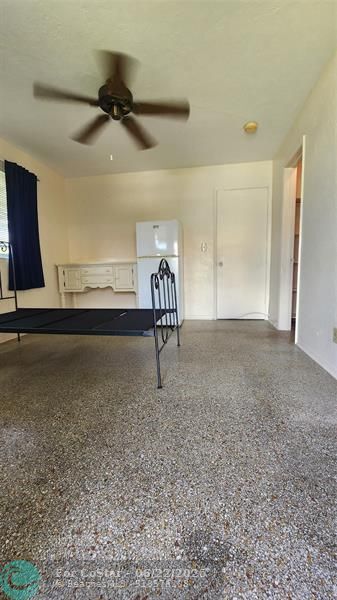Foto del edificio - 2707-2709 NE 32nd St