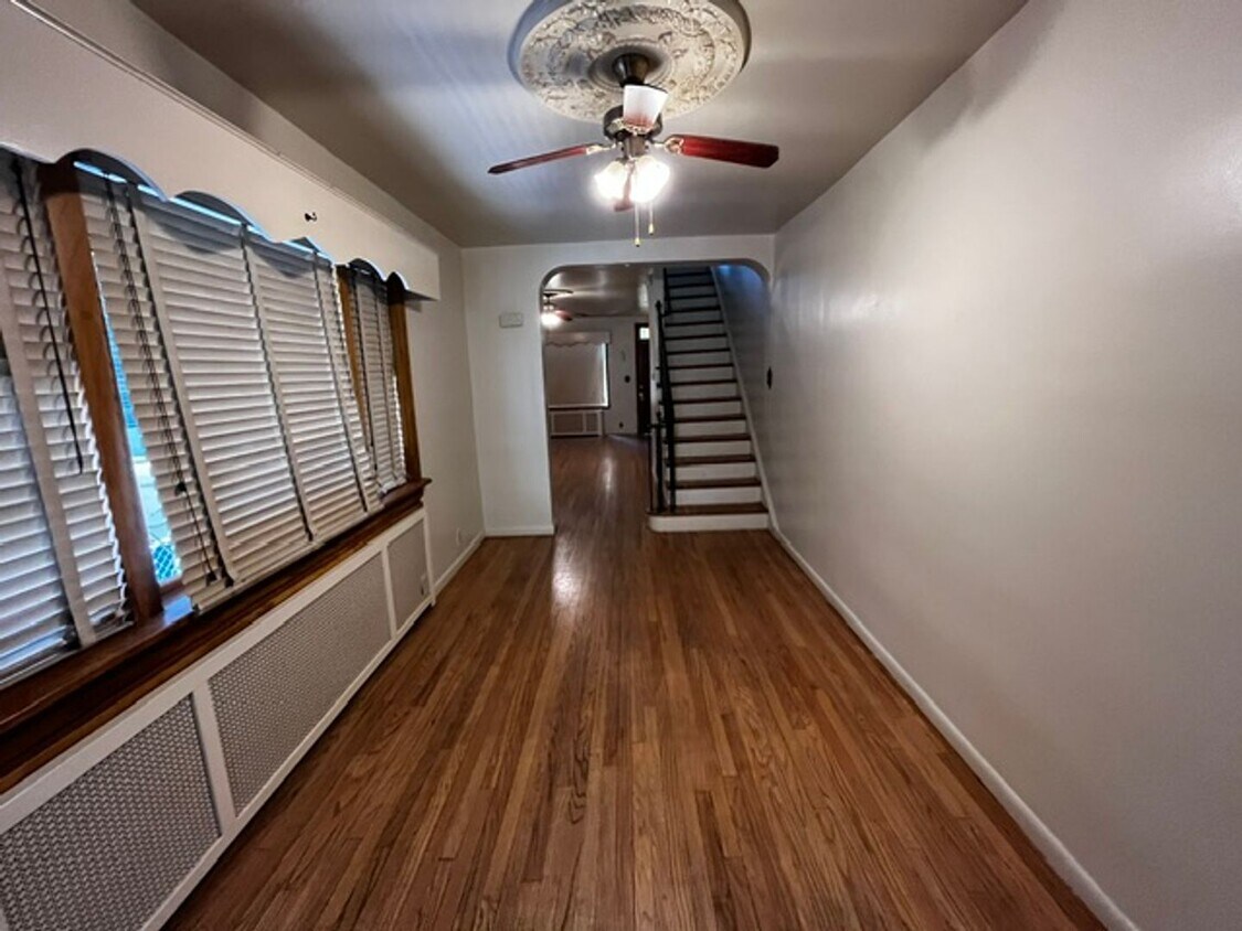 Primary Photo - 4 Bedroom 1.5 Baths