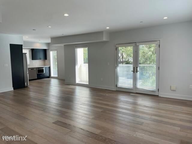 Building Photo - 2 br, 1.5 bath Condo - 137 S Wilson Ave Un...