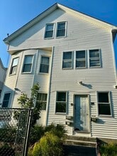 Building Photo - 35 Stoneland Rd