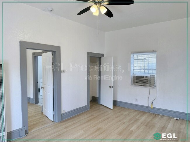 Foto del edificio - 9436 Firth Blvd