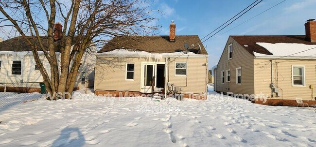 Foto del edificio - 5120 Clement Ave