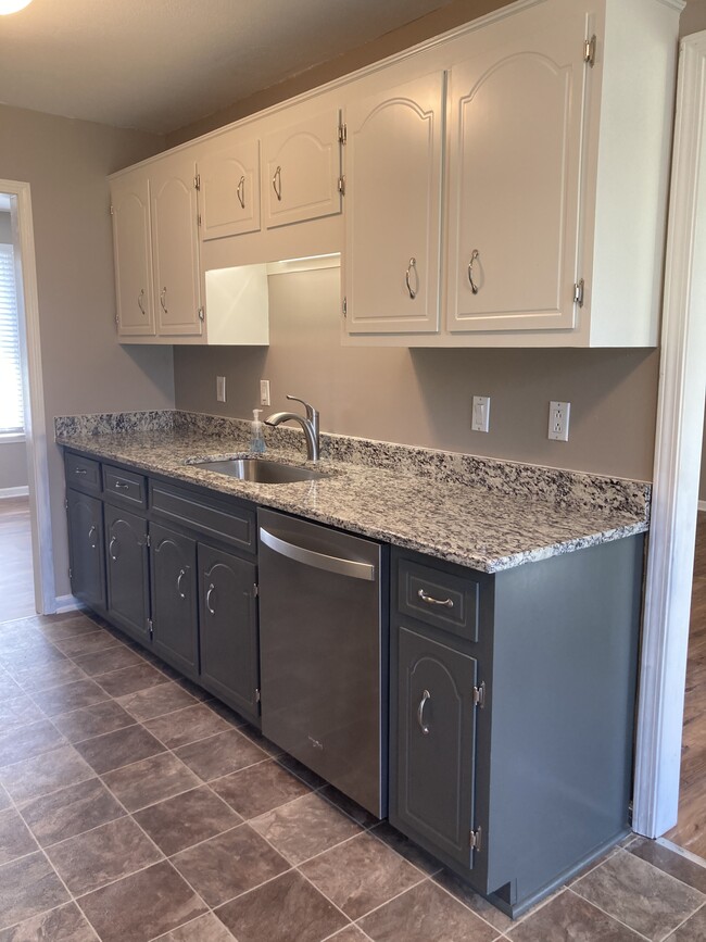 Building Photo - 1238 Marla Dr