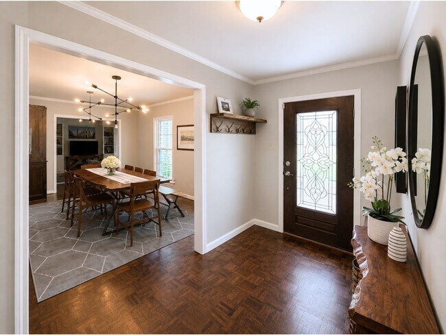 Foto del edificio - 13047 Taylorcrest Rd