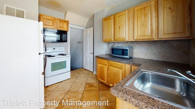 Foto del edificio - 2 br, 1 bath House - 912 Grand Avenue
